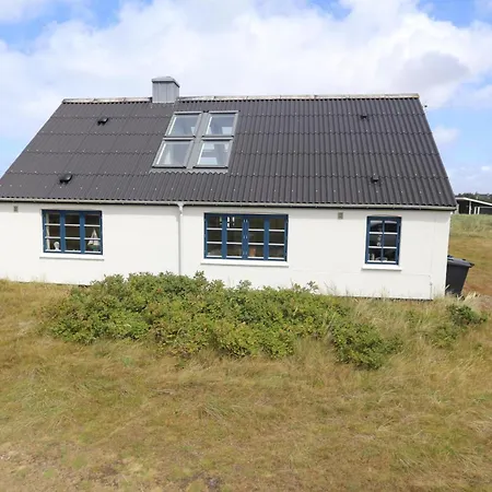 Дом отдыха Charming House Near The North Sea - Sj213